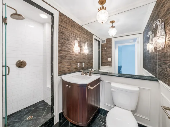 45 Sutton Place South 8L image 14 of 15