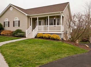 1434 Canterbury Rd, Front Royal, VA 22630