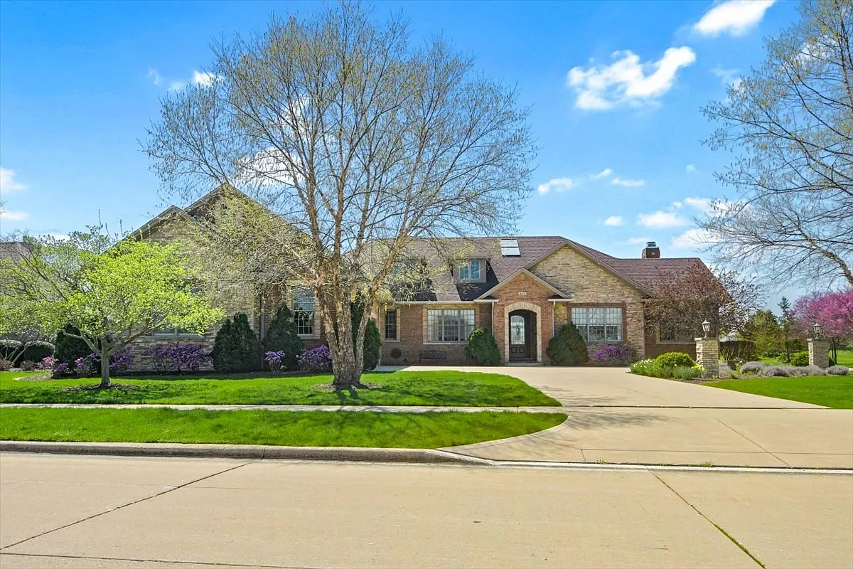 2701 River Birch Ln photo 1