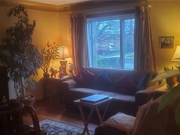 4th image of 17701 Harland Ave