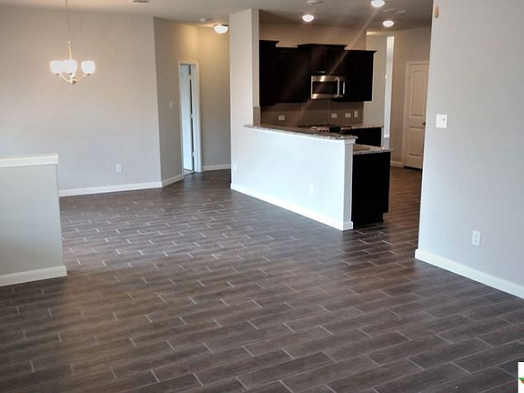 5th image of 925 Cypress Mill Dr