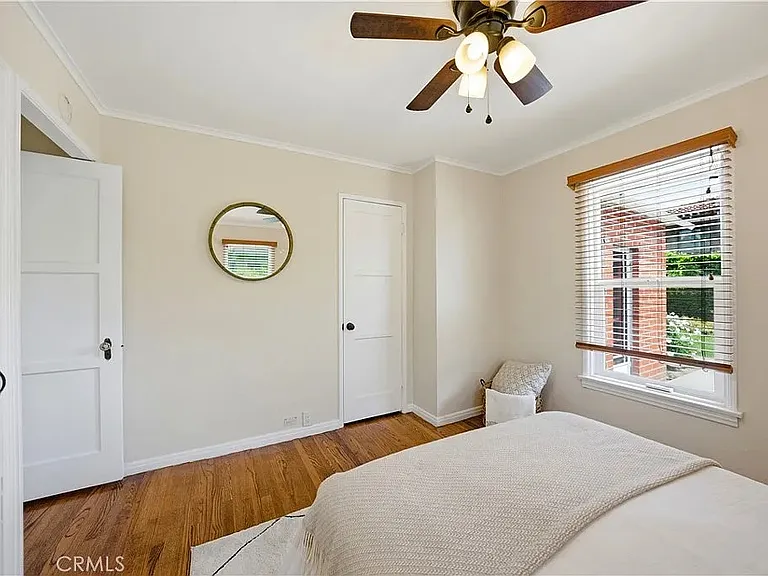 626 Temple Ave — Photo 6