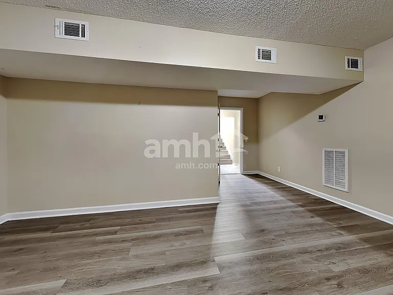 57 Springwater Dr — Photo 16