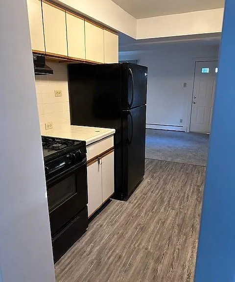 116 Hartford Rd — Photo 6