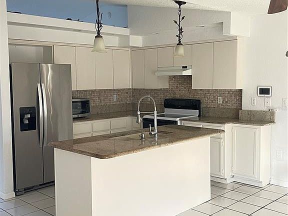 5th image of 11322 Topaz St