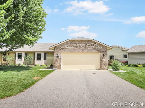 11386 Ripple Dr, Allendale, MI 49401