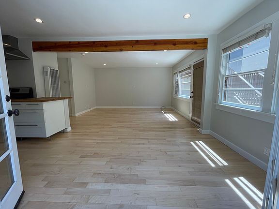 4th image of 1531 Stanford St APT A