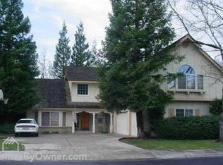 830 Douglas Ave, Clovis, CA 93611