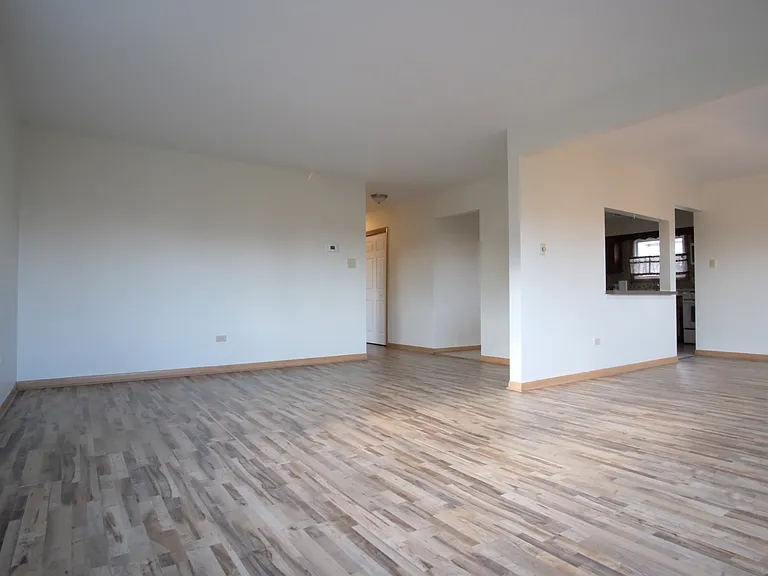 8418 W Oak Ave #3 — Photo 4