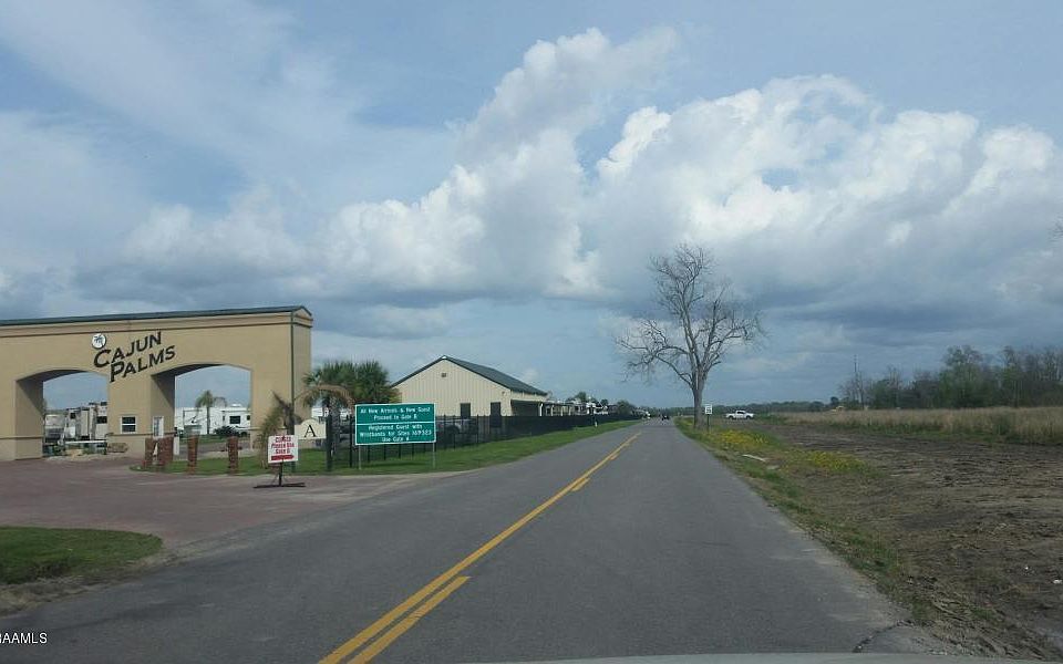 1st image of N Barn Rd