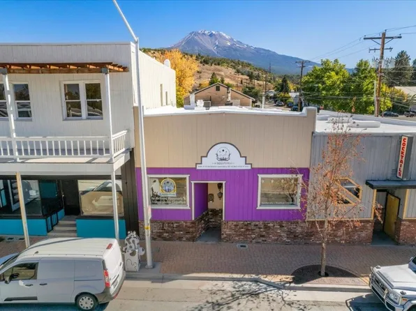 211 Main St, Weed, CA 96094