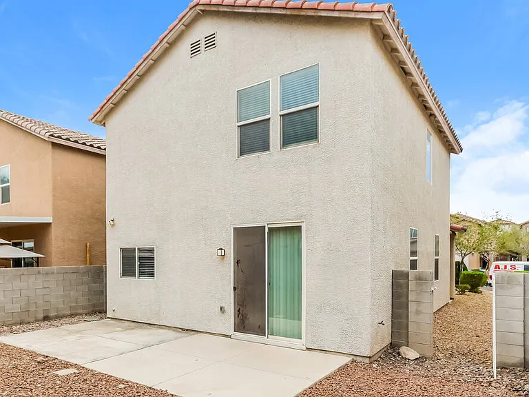 9521 Colorado Blue St — Photo 20