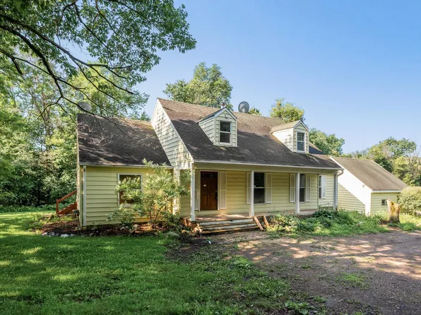 N8018 747th St, River Falls, WI 54022