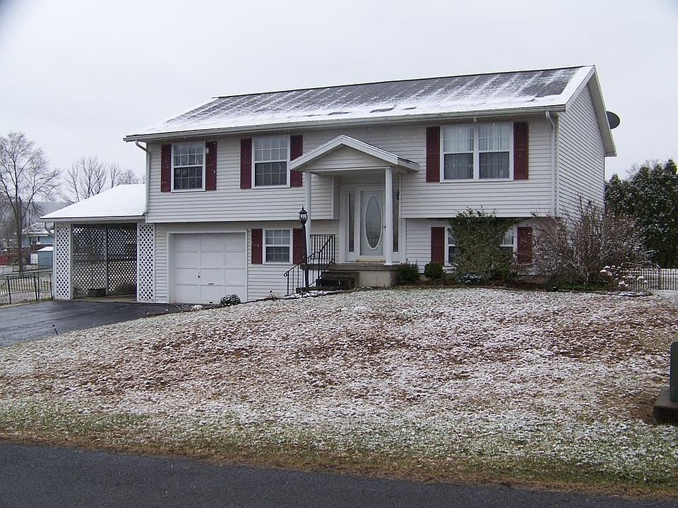 1st image of 431 Clover Cir