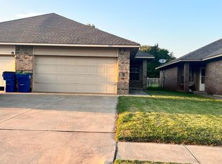 911 W Griggs Way, Mustang, OK 73064