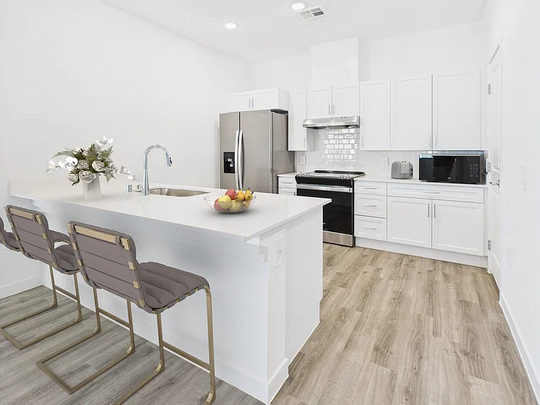 Elkhorn Pointe at Heartland — Photo 16