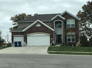 139 Essen Place Dr, Ballwin, MO