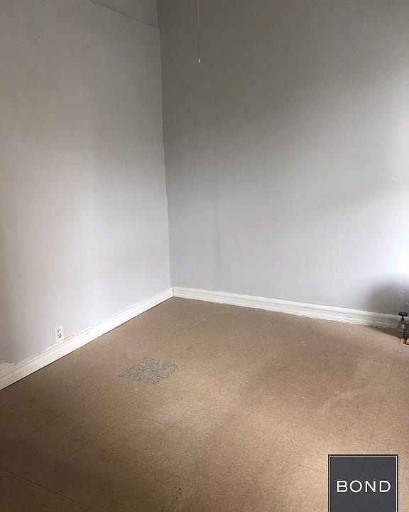 2nd image of 75 Post Ave APT 33