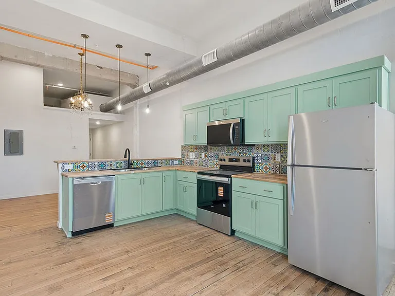Brand new apartments in downtown Springfield! — Photo 79