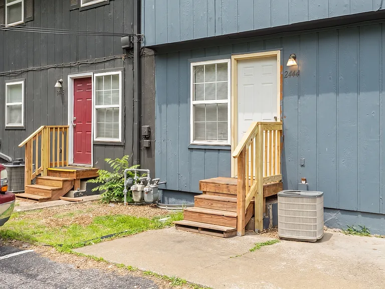 Redwood Village Townhomes — Photo 73