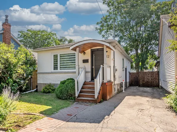 12 Peel St S, Hamilton, ON L9H 3E2