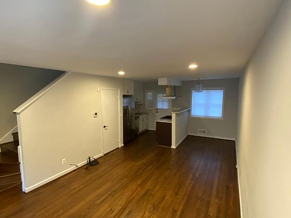 5th image of 521 S Fayette St