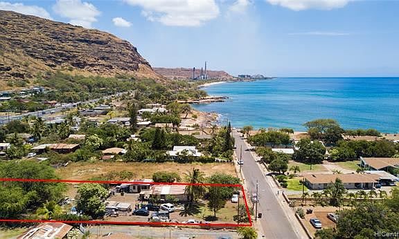 2nd image of 89-436 Keaulana Ave