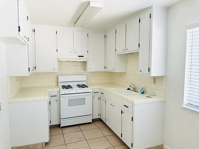 Liberty Ct — Photo 1