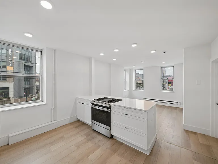 1327 Willow Ave #3 — Photo 1