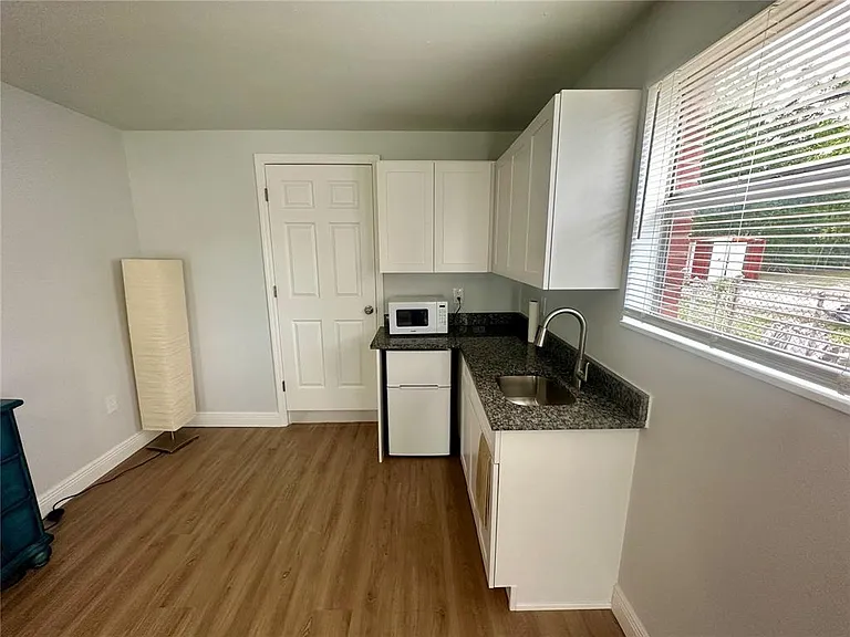4419 Atwood Dr #B — Photo 6