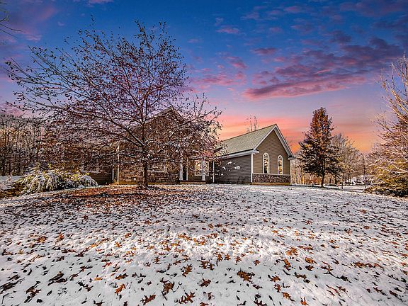 4th image of 6820 Bowerman Rd