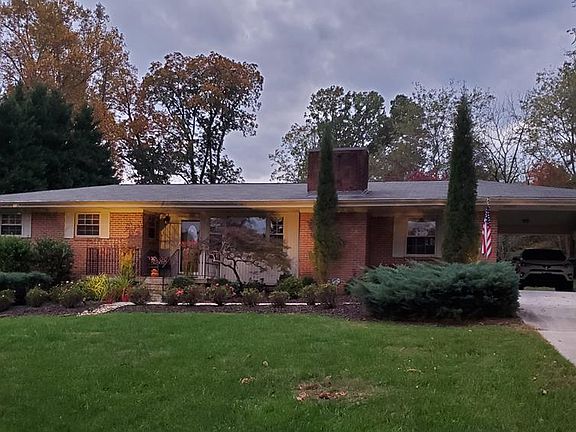 2nd image of 110 Morgan Johnston Cir NE