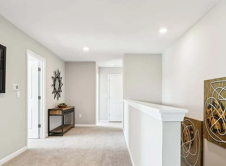1577 Albatross St — Photo 6