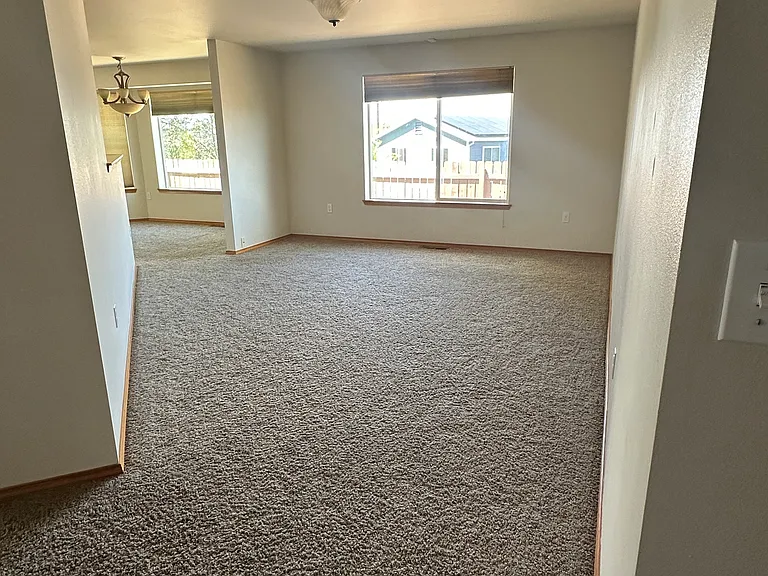 6802 Easy St — Photo 2