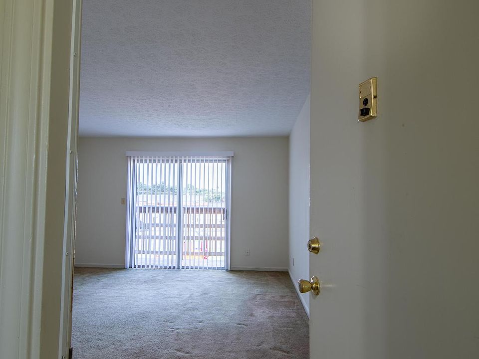 1st image of 3713 Briarbridge Ln APT 3