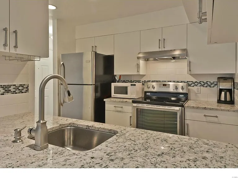 6405 S Dayton St #306 — Photo 6