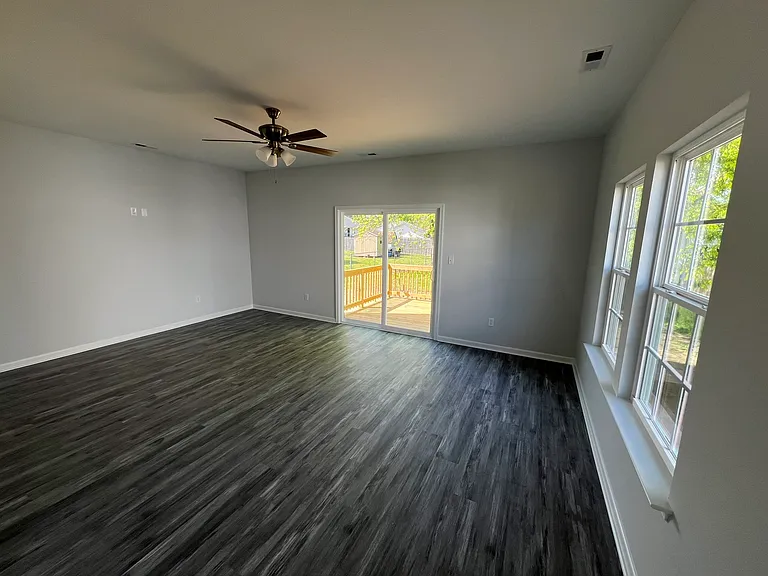 606 Mason Ave — Photo 22