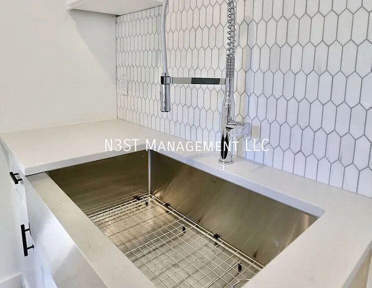6331 Linden Ln — Photo 19