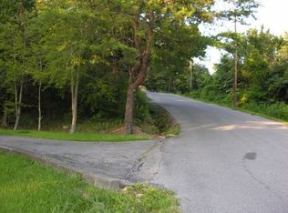 3215 Wilson St, Pigeon Forge, TN 37863