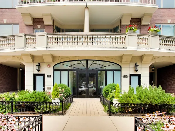 508 W Melrose St APT 4D, Chicago, IL 60657