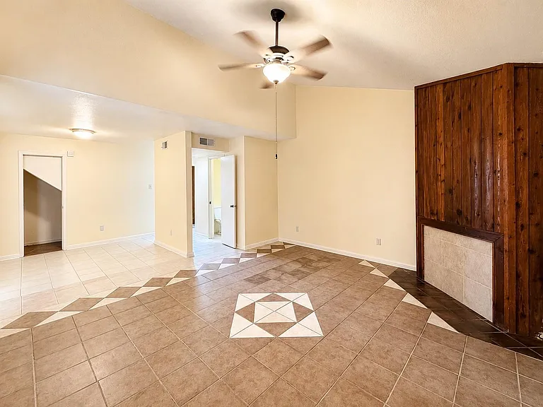 12504 Autumn Leaf Ln — Photo 10