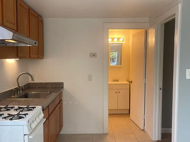 434 Maine St #A3 — Photo 5