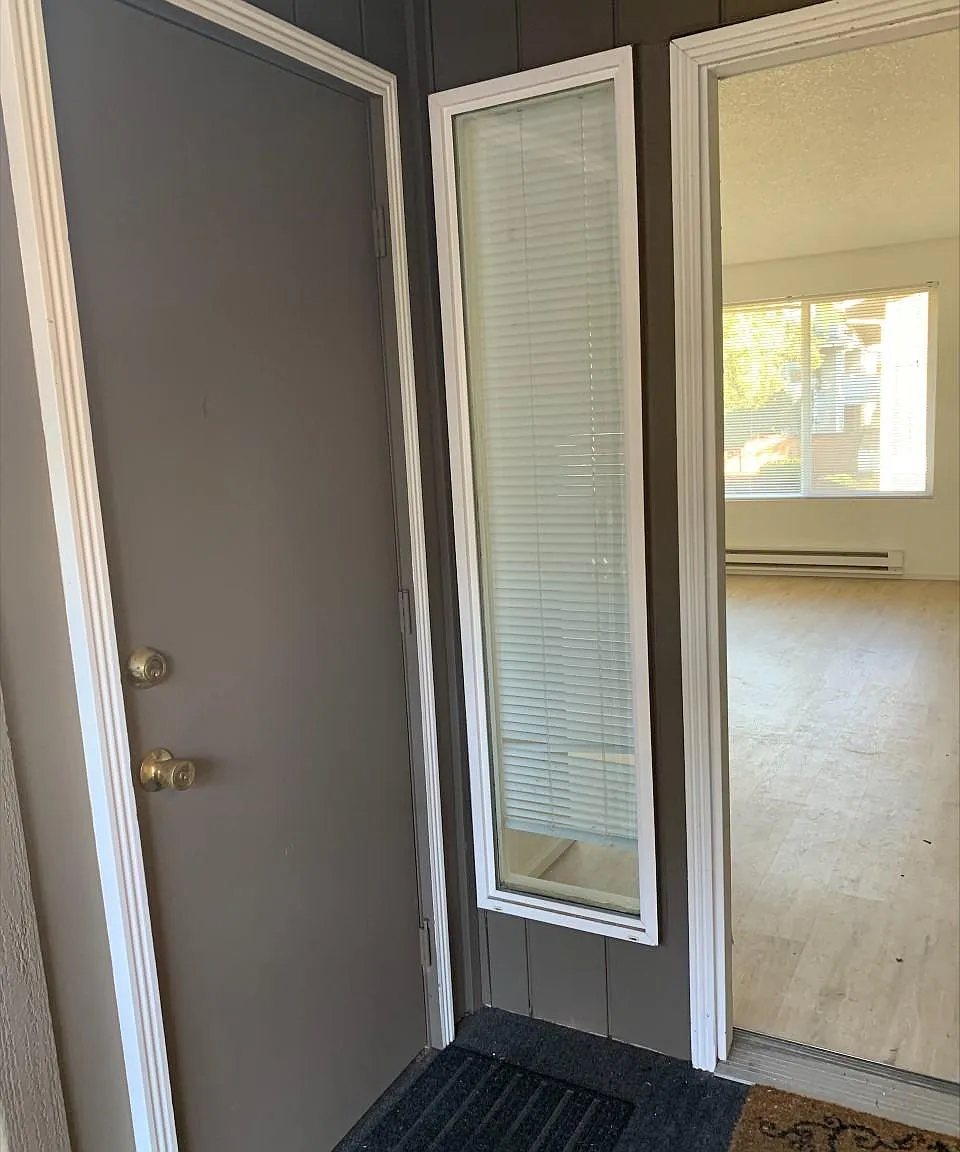 2 bed, 800 sqft, $1,845 — Photo 3
