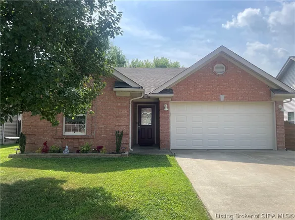 907 Twin Oaks Drive, Henryville, IN 47126