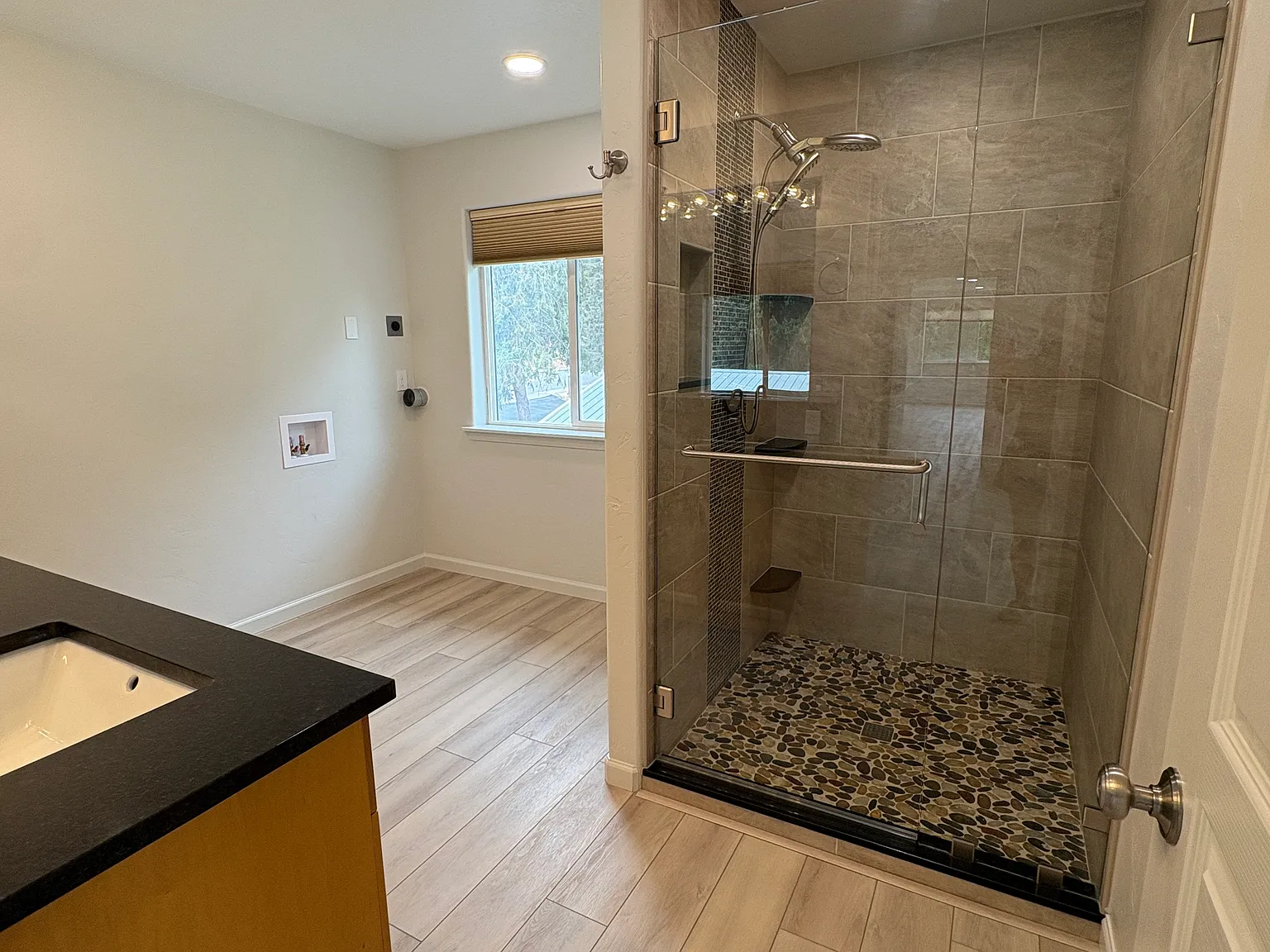 4 bed, 1700 sqft, $2,550 — Photo 2