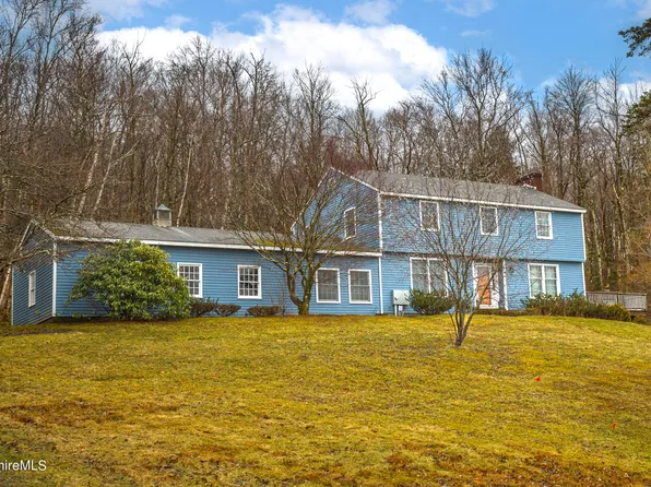 450 Grange Hall Rd, Dalton, MA 01226