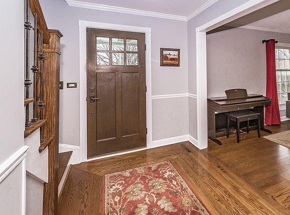 5th image of 1036 Wellington Ave