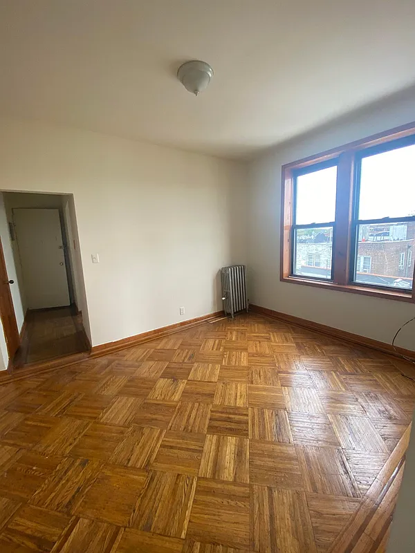 8785 Bay 16th Street 3