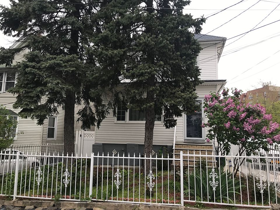 2nd image of 147 Shrady Pl