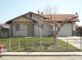 10313 San Emidio St, Lamont, CA 93241